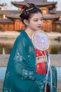 新婚夜惨死，法医丈夫亲手解剖了我的尸体