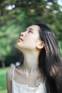 爱如繁花，终是镜中水月