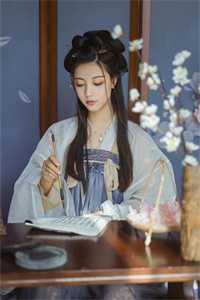 初恋爱上了嫡姐，而我推倒了师傅