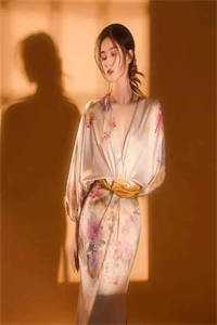 丈夫兼祧两房害死女儿后，我彻底疯了