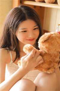 为讨好贫困生，她不惜让女儿落入虎口