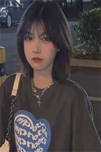 宠妻霸总：商业危机下的深情守护