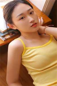 神女老婆，却在背地承欢作乐