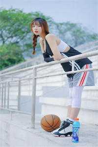 老婆爱装穷，我和女儿不要她了