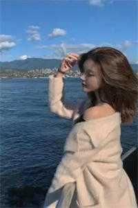 妈妈卖了我的金镯子给弟弟还债