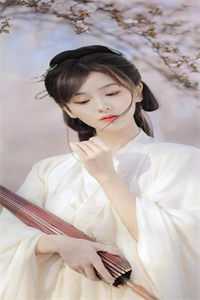 卖伞女的逆袭之路