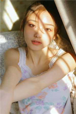 我穿越成女配，他怀疑我不正常