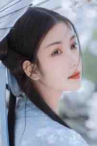 男友为升职背叛了董事长妻子