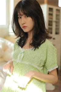 穿成圣母女主女儿后，我手撕全场