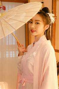 被夫君妾室打成烟花女子后，我杀疯了