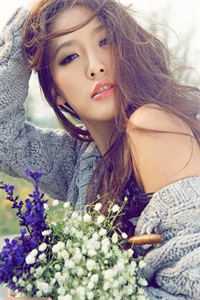 娘娘又乖又媚，陛下捧她坐风位